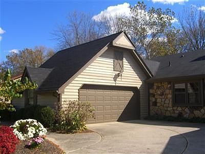 3rd image of 9208 Woodstream Ln