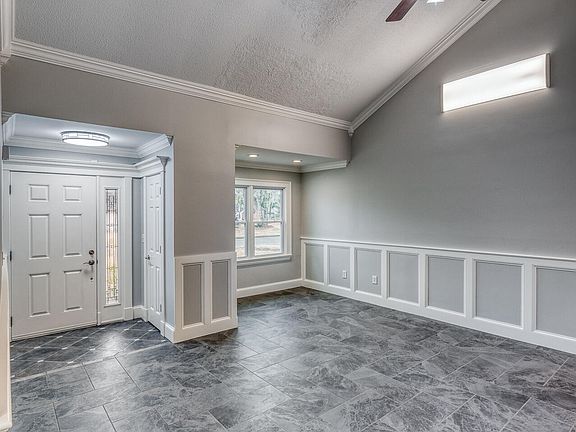 3rd image of 418 Citadel St