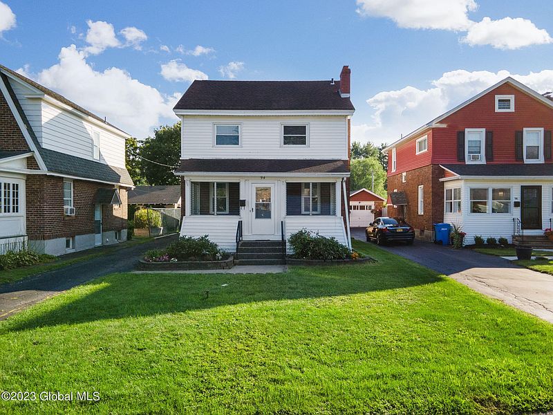 2nd image of 94 Dartmouth Street