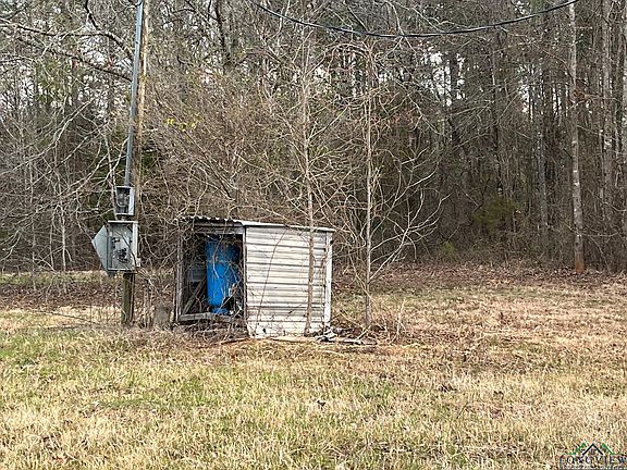 4th image of 130 Private Road 2702