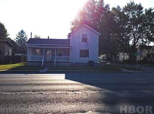 302 N Countyline St, Fostoria, OH 44830