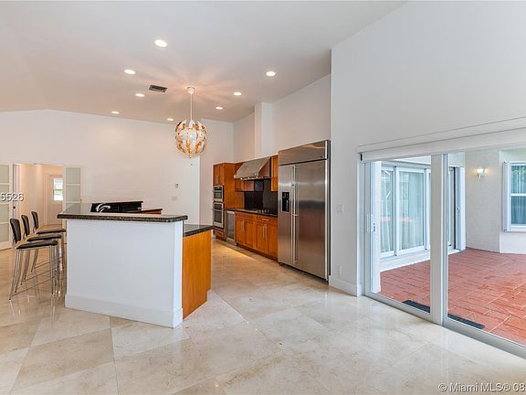 4th image of 2140 Oakmont Ter