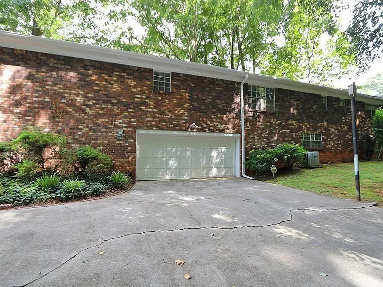 4215 Fawn Ln SE — Photo 23