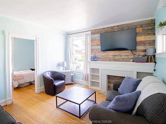 5th image of 16 Sheldon Ave