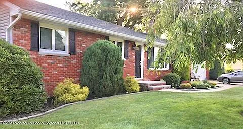 9 Delmore Road photo 1