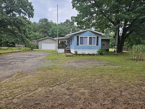 2nd image of 14166 Red Pine Dr NW