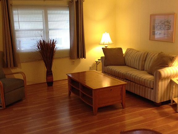 2nd image of 1 Iroquois Dr S