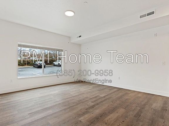 5th image of 3378 Washington Blvd #204