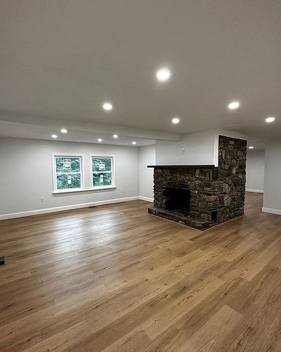 15 Cady Ln, Southbridge, MA 01550 MLS 73162221 Zillow