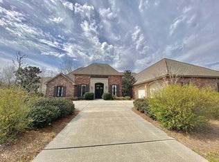 315 Chateau Jon, Denham Springs, LA 70726