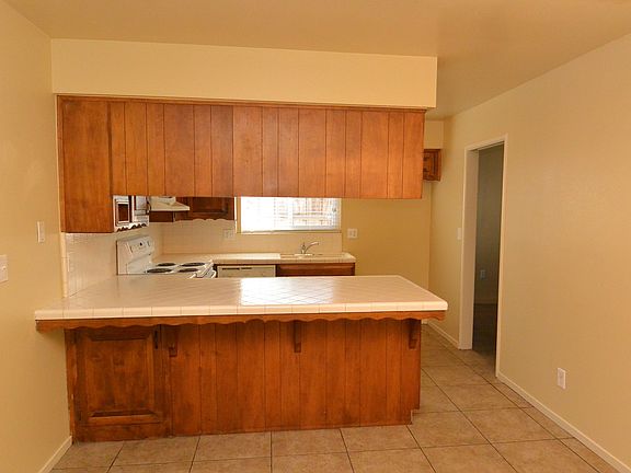 3rd image of 3514 W Laurel Ave