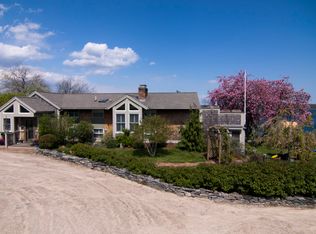 302 E Shore Rd, Jamestown, RI 02835