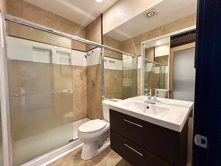 1504 Aurora Ave N #511 — Photo 10
