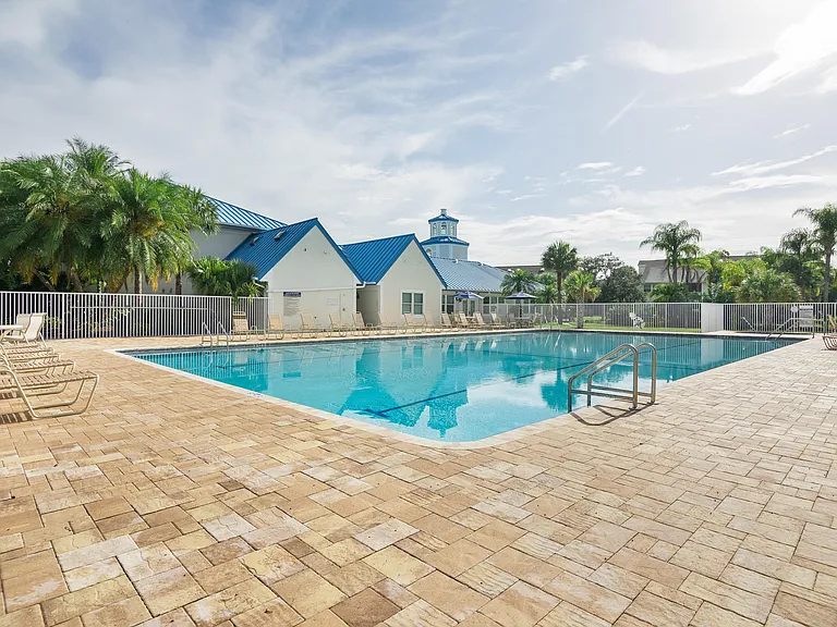 1810 Waterford Dr #6 — Photo 25