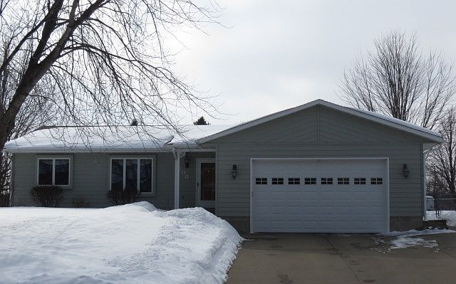 1st image of 608 W Sartell St