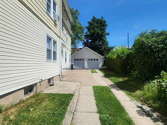 Driveway and walk way to unit 1R