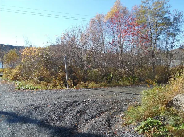 10 Beach Road, Clarenville, NL A5A4C9