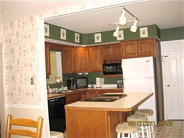 3rd image of 1803 Clemmens Ave