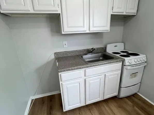 396 Stuyvesant Ave #16, Irvington, NJ 07111