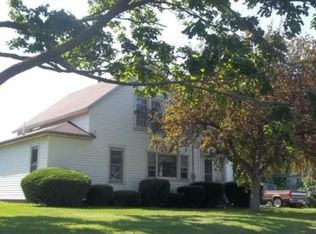 406 S Union St, Victoria, IL 61485