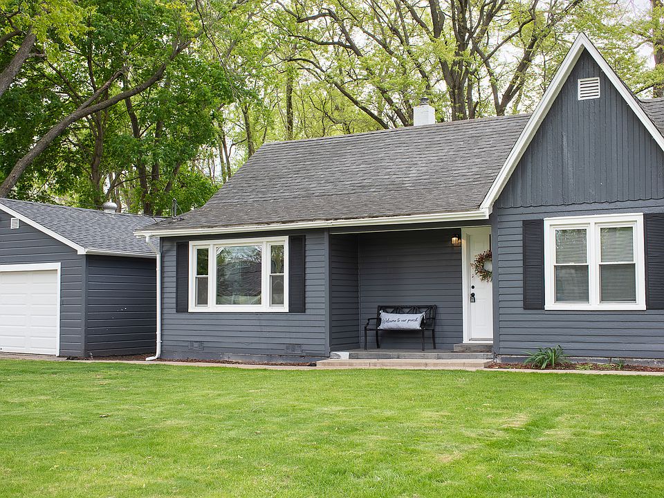 1st image of 26347 W Shannon Ave