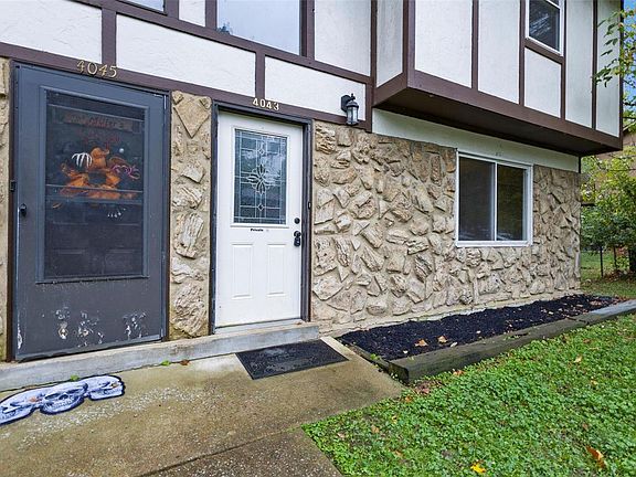 2nd image of 4043 Country Club Dr