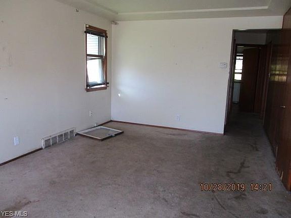4th image of 16701 Tarkington Ave