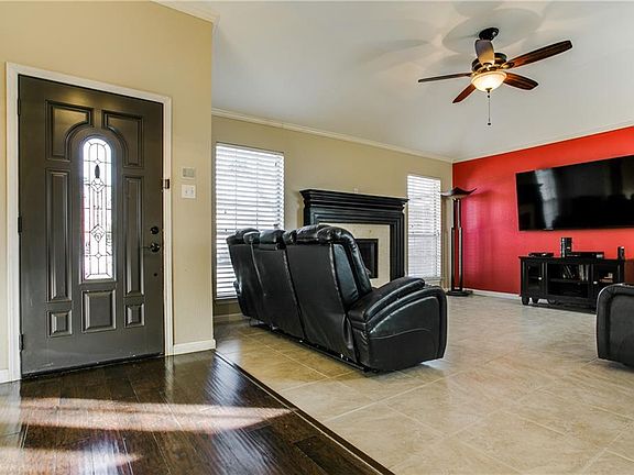 3rd image of 2603 Potomac Dr