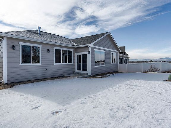 4th image of 867 Shirttail Peak Dr