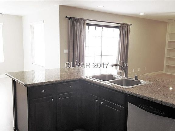 3rd image of 5704 Paseo Del Mar