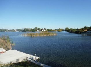 537 NE 7th Ter, Cape Coral, FL 33909