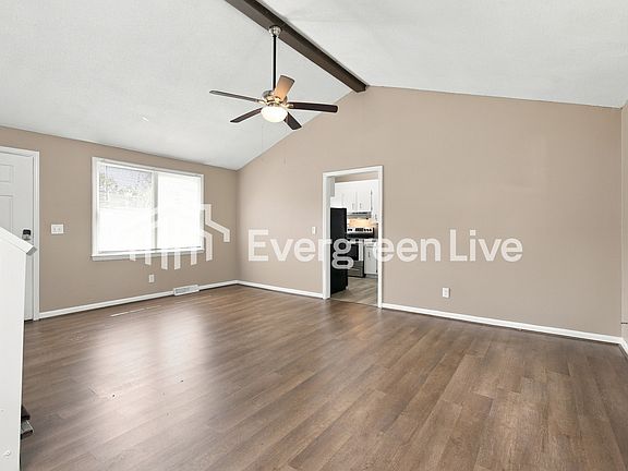 4th image of 714 Fairview St