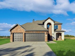 311 Cedar Elm Ln, Nevada, TX 75173