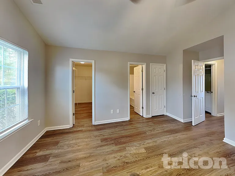 180 Riglaw Cir — Photo 8