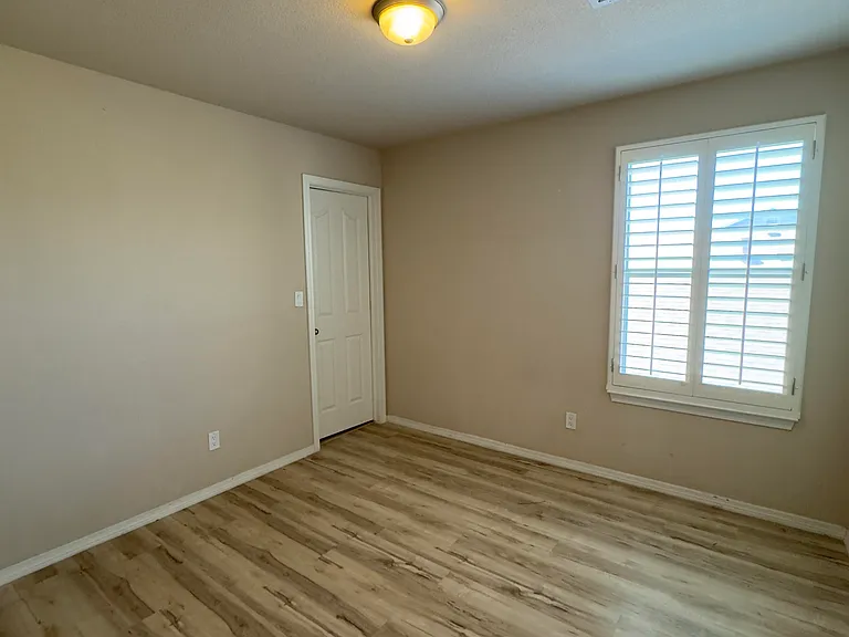 7665 Mundy Creek Dr — Photo 33