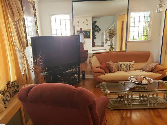 4th image of 11225 180th St