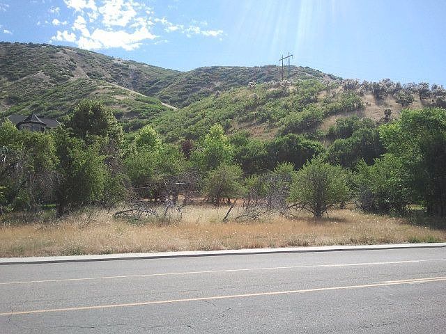 1st image of 1860 Skyline Dr