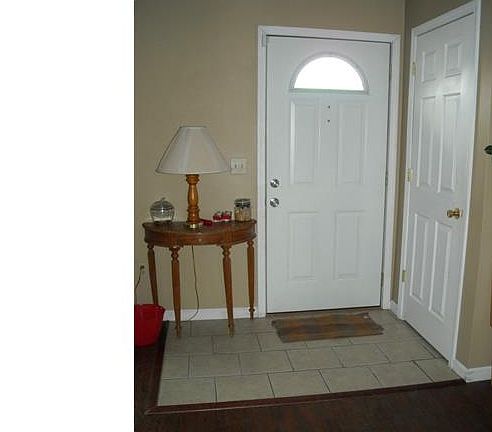 3rd image of 438 Xavier St