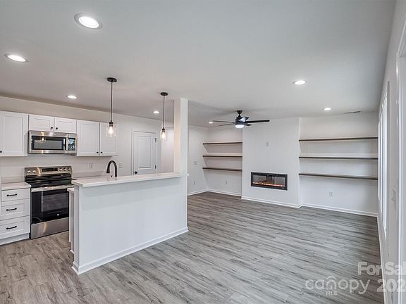 5th image of 1259 Margaret St NW