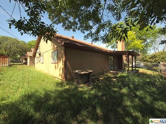 4th image of 2302 Windmill Dr