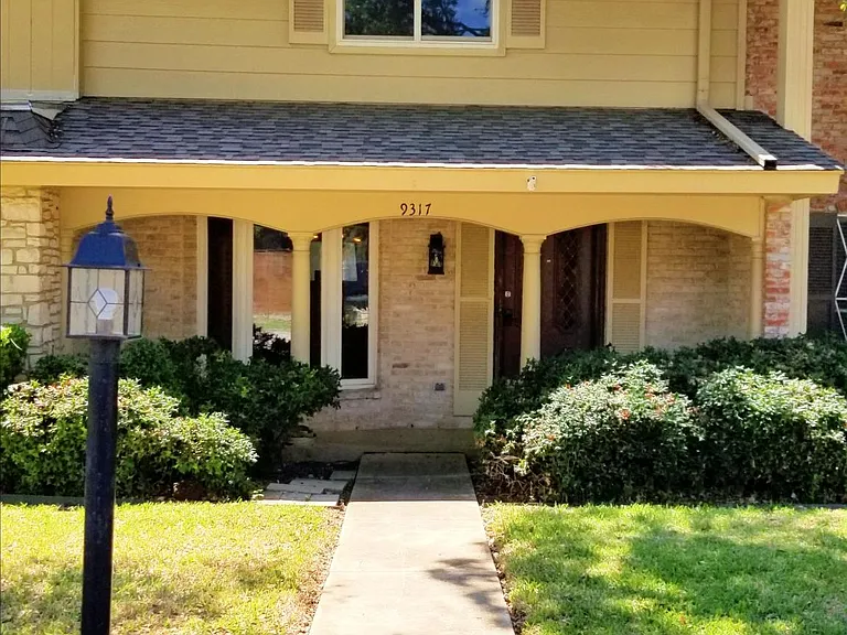 9317 Powhatan Dr — Photo 1