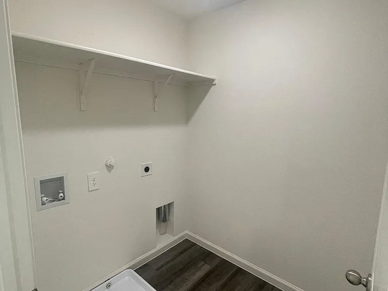 6224 Old Bridge Way — Photo 3