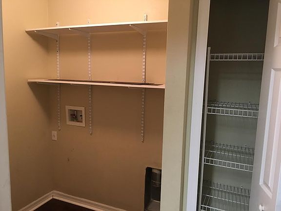 4th image of 9501 Arbor Oak Ln