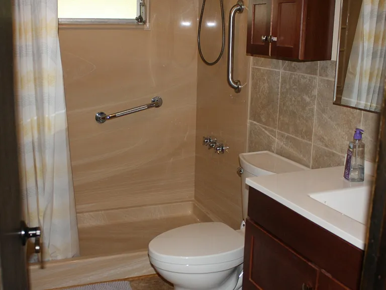 194 Louisiana Ave — Photo 5