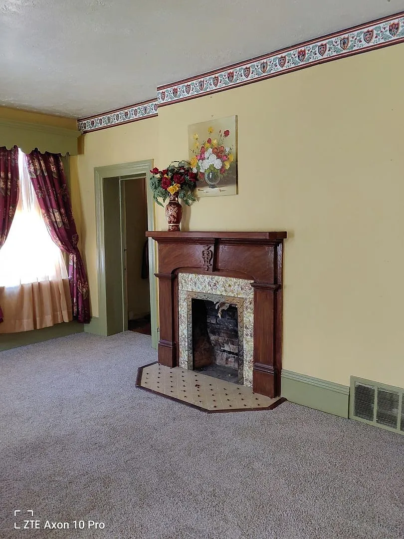 Historic Home In Downtown Bountiful - 4 Bed 3 Bath — Photo 4
