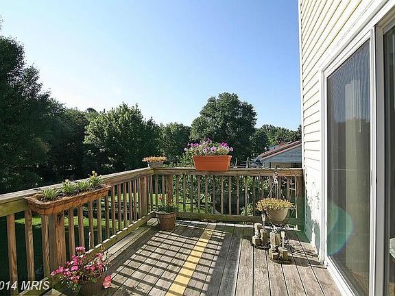 3rd image of 3991 Farm Ln