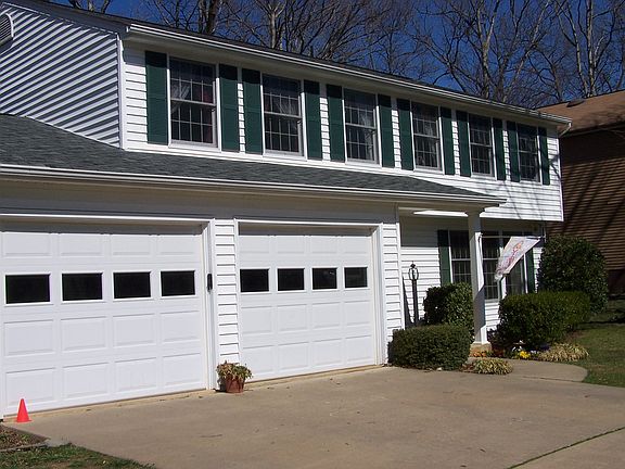 3rd image of 15404 Beachview Dr