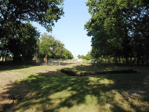2nd image of 1155 County Road 5035
