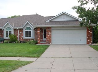 6332 S 28th St, Lincoln, NE 68516
