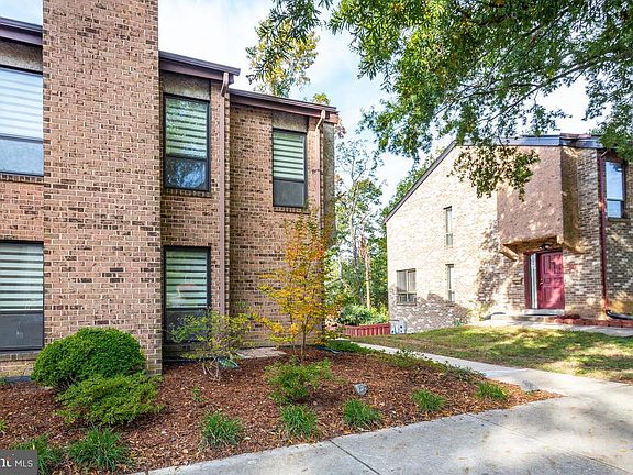 4th image of 7122 Ora Glen Ct
